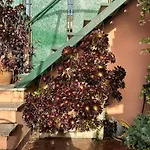 Spanish Steps View Apartment *