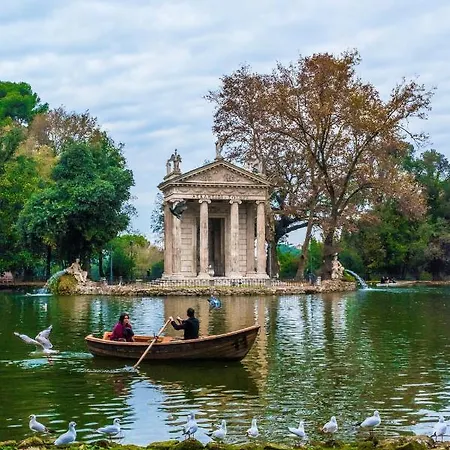 Spanish Steps View Apartment