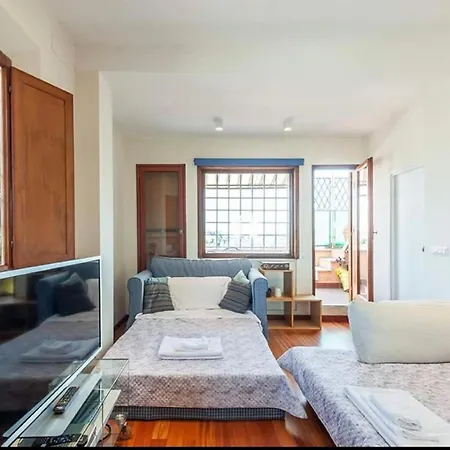 Апартаменты Spanish Steps View *
