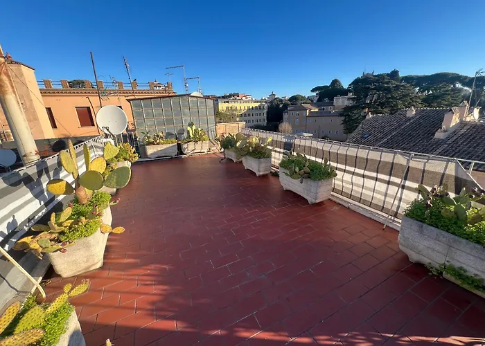 Apartment Spanish Steps View